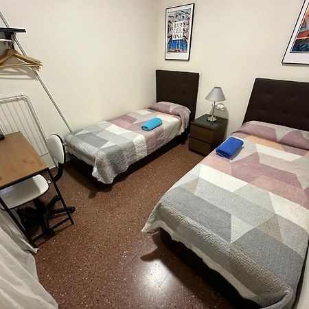 Rooms Viladomat Барселона Екстериор снимка