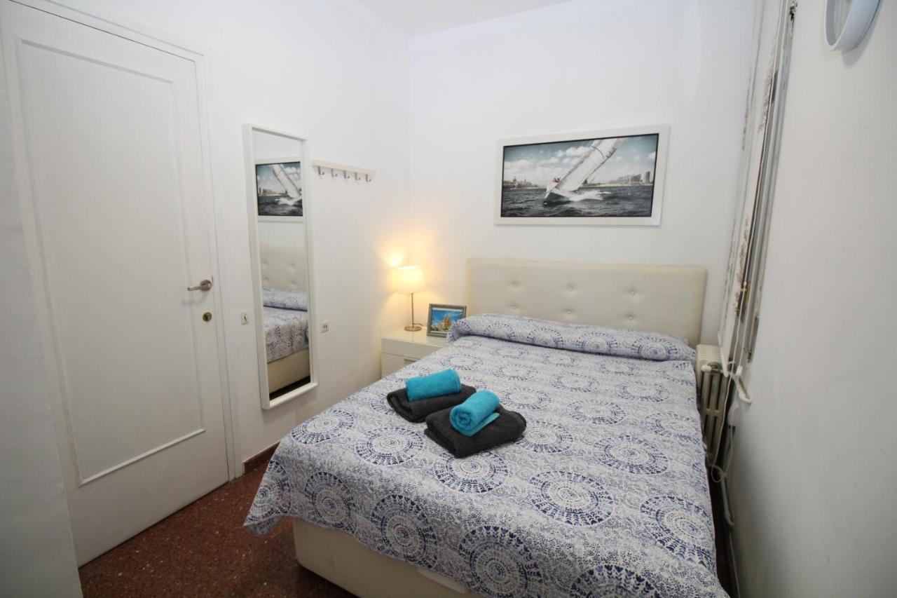 Rooms Viladomat Барселона Екстериор снимка