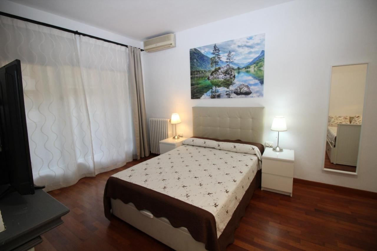 Rooms Viladomat Барселона Екстериор снимка