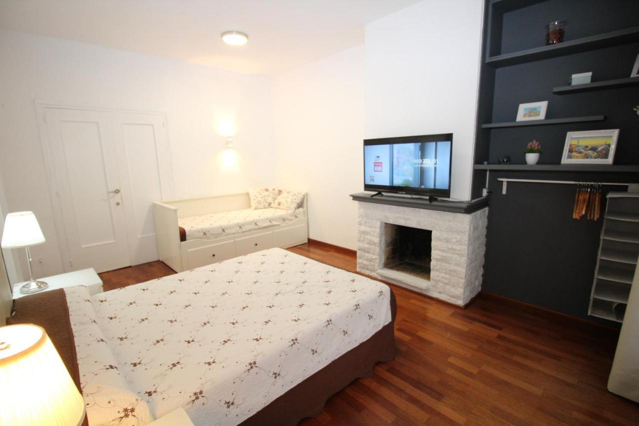 Rooms Viladomat Барселона Екстериор снимка