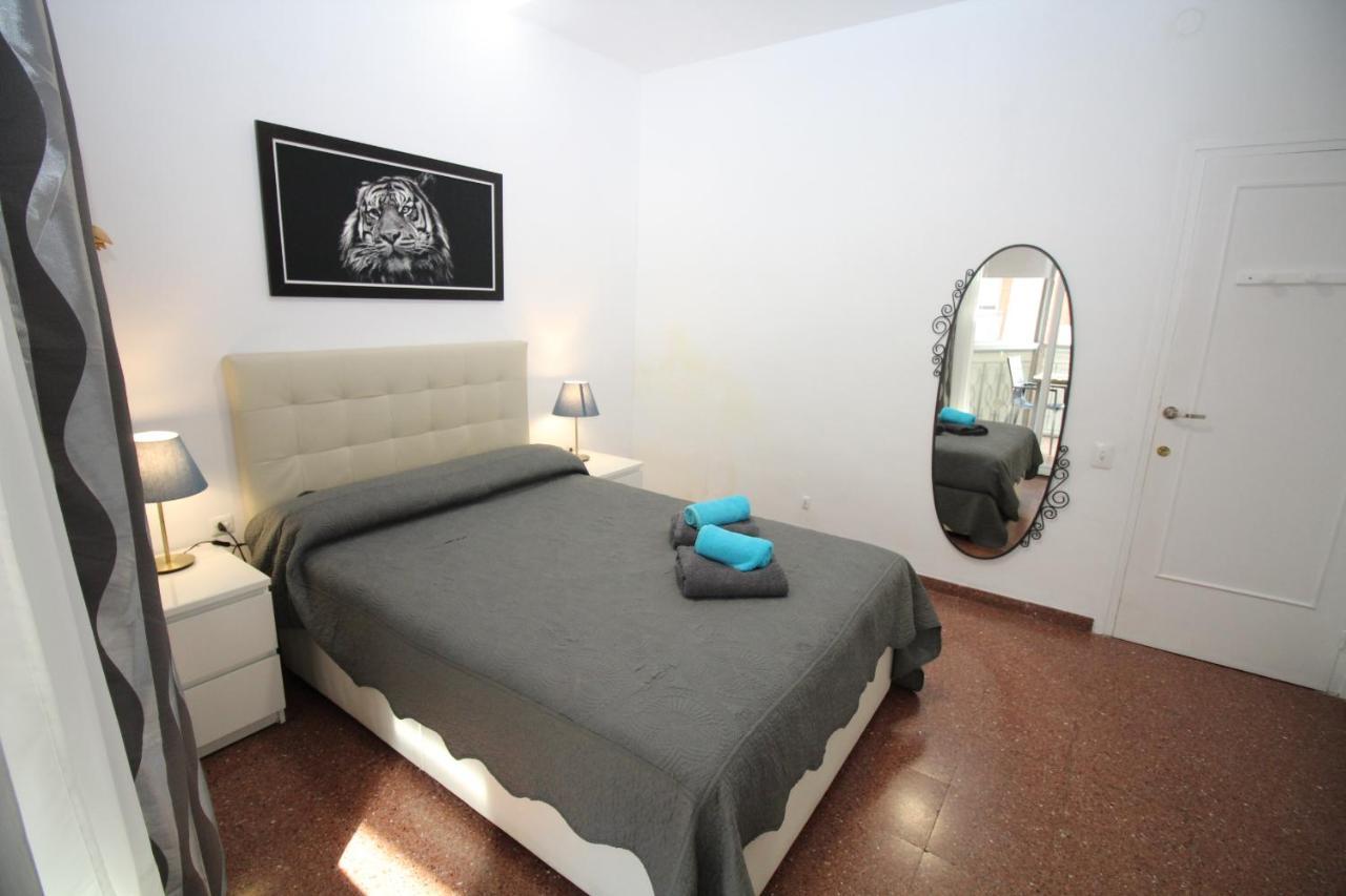 Rooms Viladomat Барселона Екстериор снимка