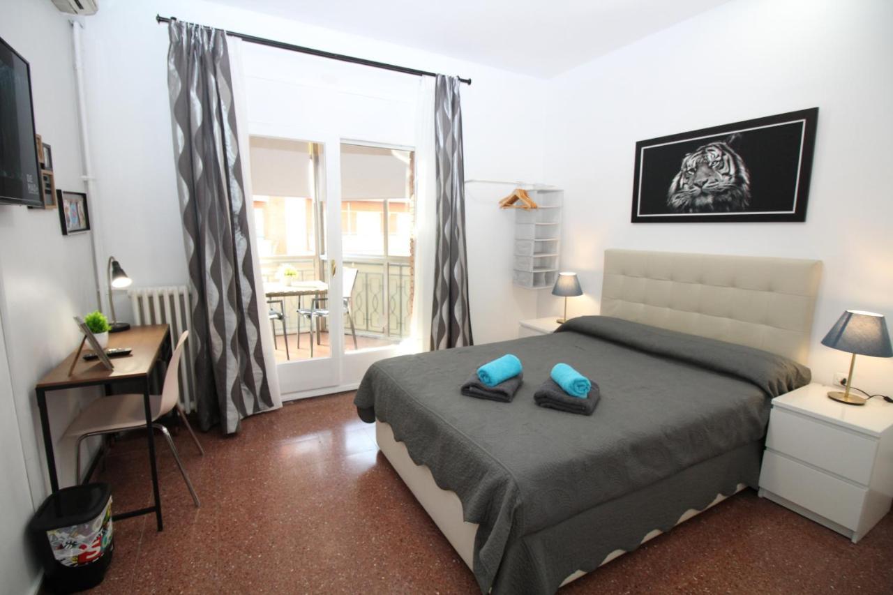 Rooms Viladomat Барселона Екстериор снимка