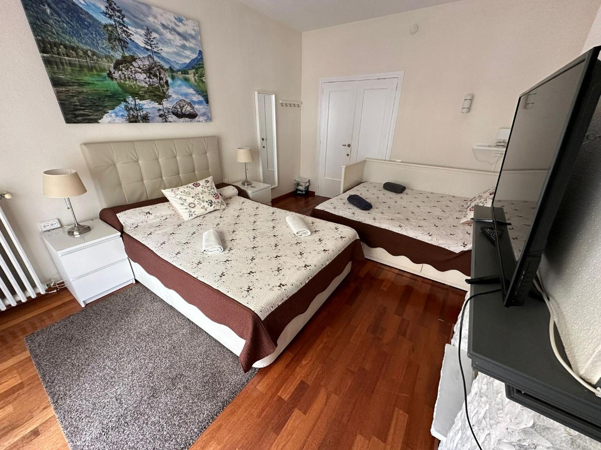 Rooms Viladomat Барселона Екстериор снимка