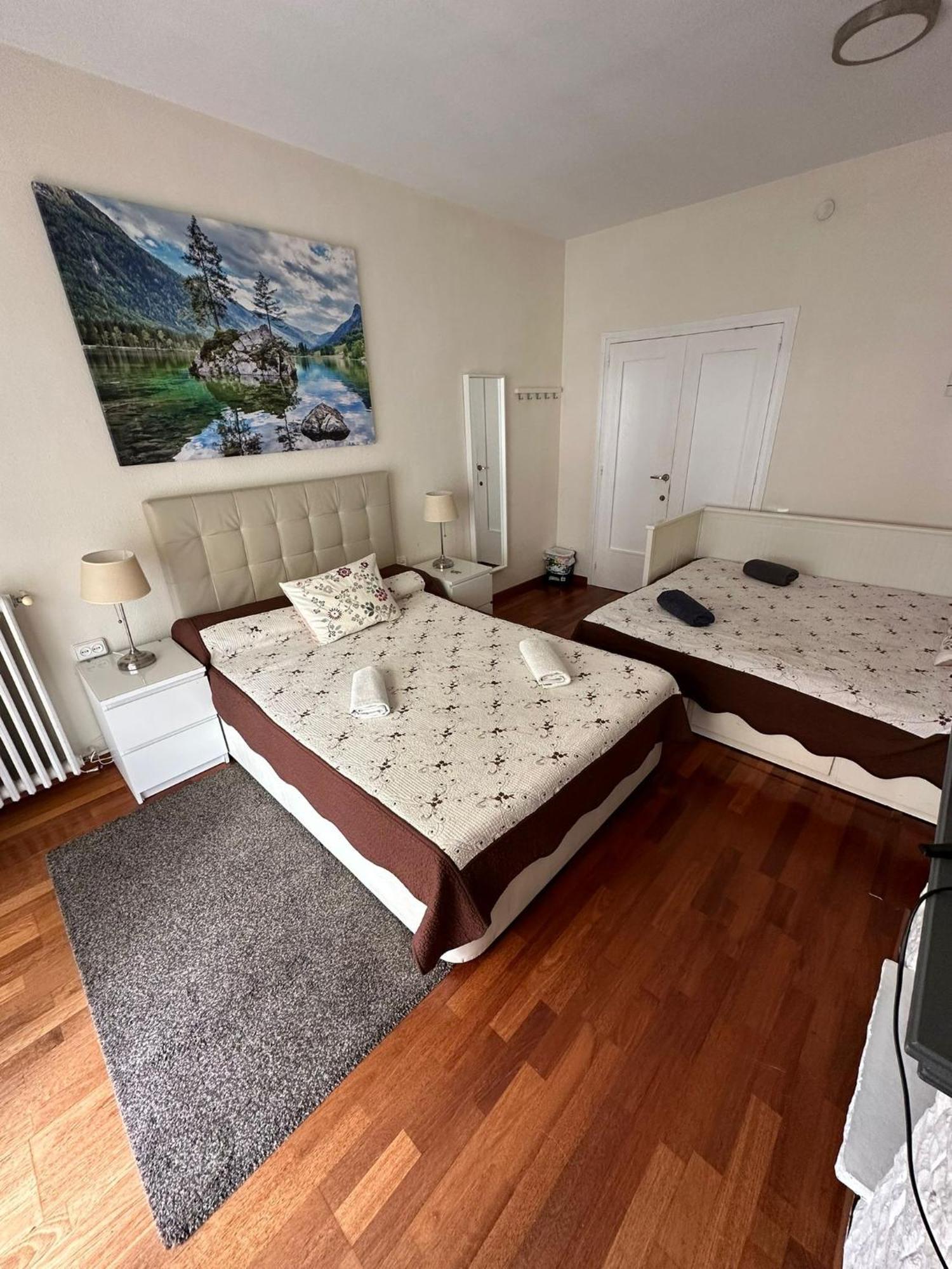 Rooms Viladomat Барселона Екстериор снимка